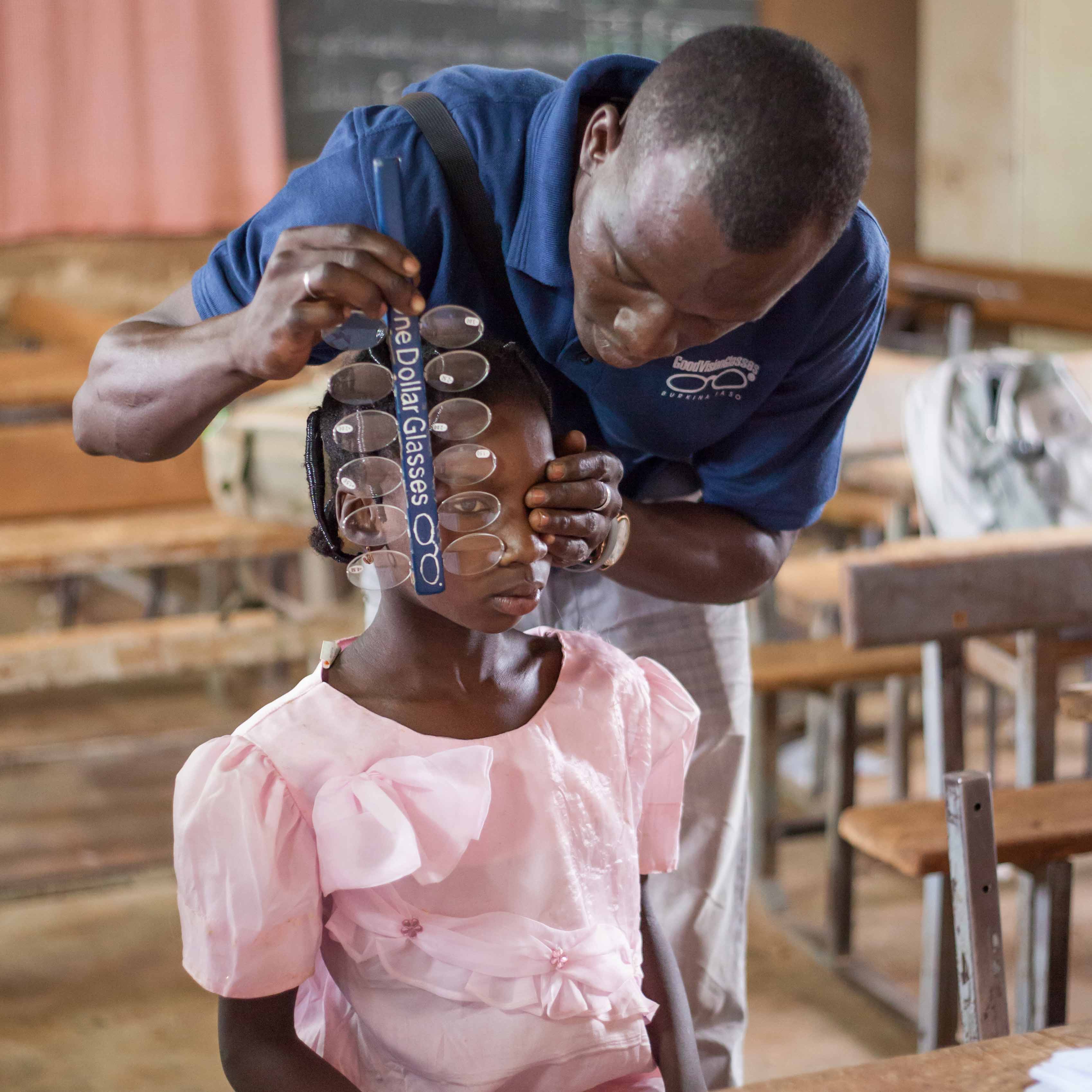 archiv-epA2013-onedollarglasses